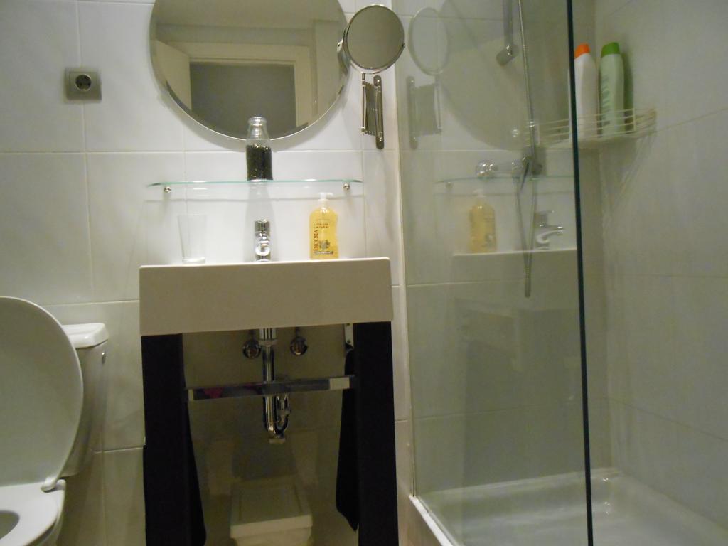 Madrid Studio Apartments Oda fotoğraf